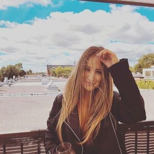 Meet your Posher, Eva